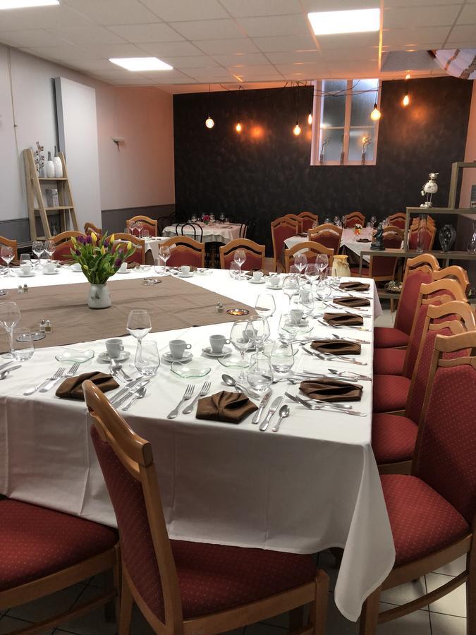 Auberge Du Cheval Blanc Beaumont-Pied-de-Boeuf  Ngoại thất bức ảnh