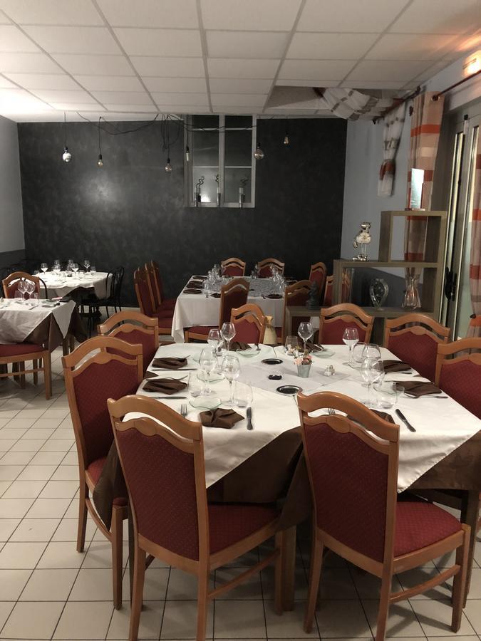 Auberge Du Cheval Blanc Beaumont-Pied-de-Boeuf  Ngoại thất bức ảnh